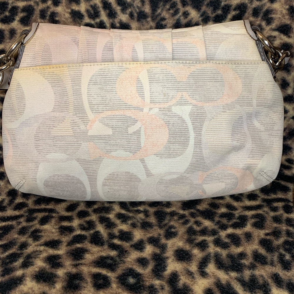 RETIRED COACH ICONIC KISSING Cs SHOULDER HANDBAG - Picture 4 of 14